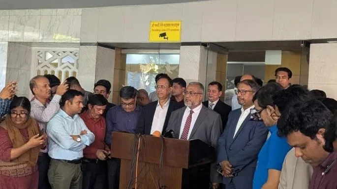 দুর্নীতিমুক্ত দেশ গড়তে যথাসাধ্য চেষ্টা করব: নতুন দুদক চেয়ারম্যান